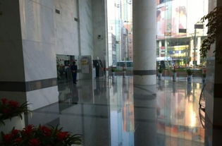 上海實(shí)業(yè)大廈寫(xiě)字樓 徐家匯核心區(qū)高區(qū)朝南方正戶型，租金6.8元/平米/天